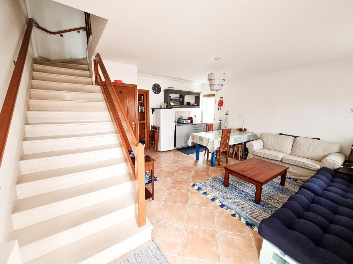 Хостел Cloud To Chill Surfhouse Baleal Феррел Екстер'єр фото